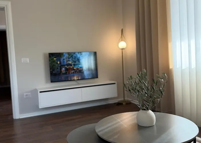 Olive Tree Apartment *